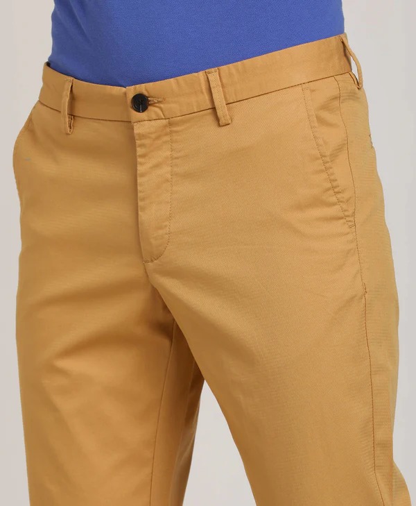 Indian Terrain Men's Slim Fit Solid Khaki Trousers
